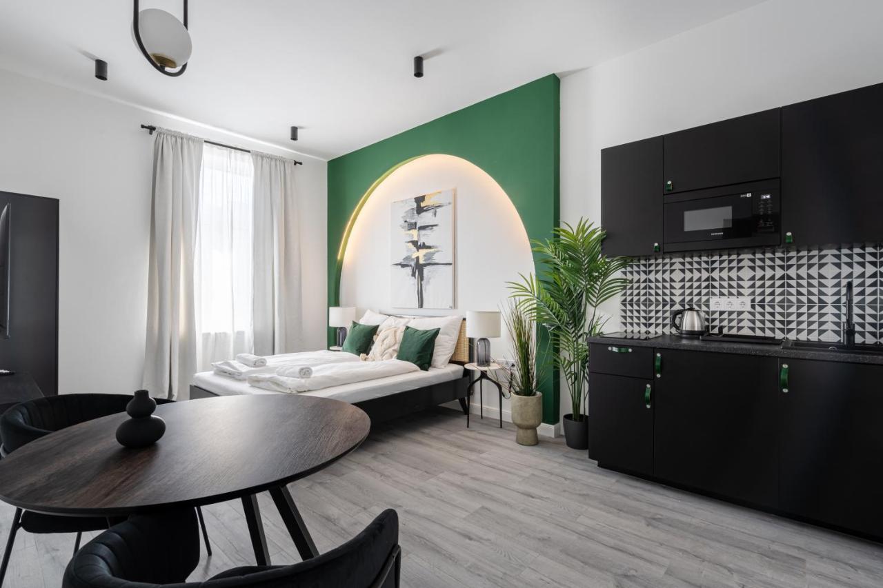 R6 - Boutique Apartments, Location By Bqa Apartmán *