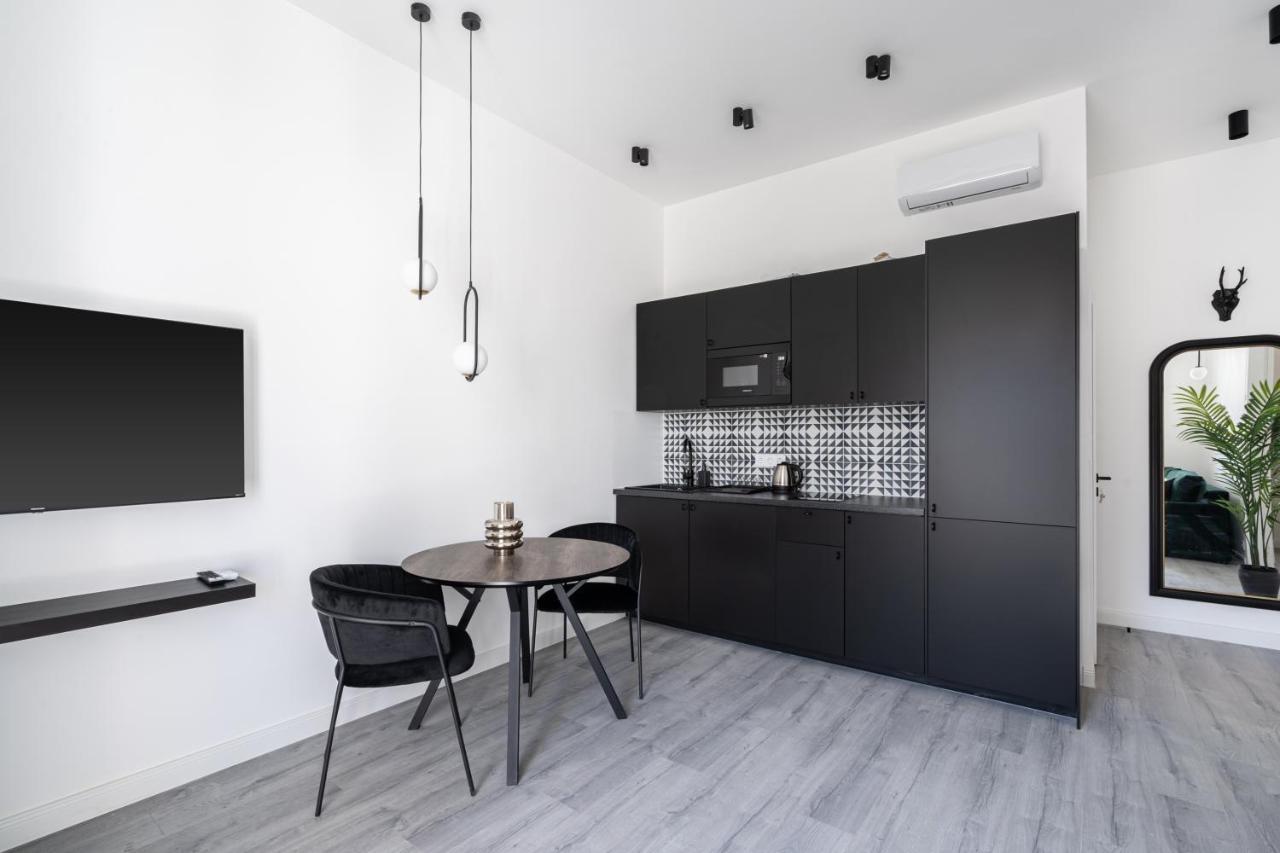 R6 - Boutique Apartments, Location By Bqa *