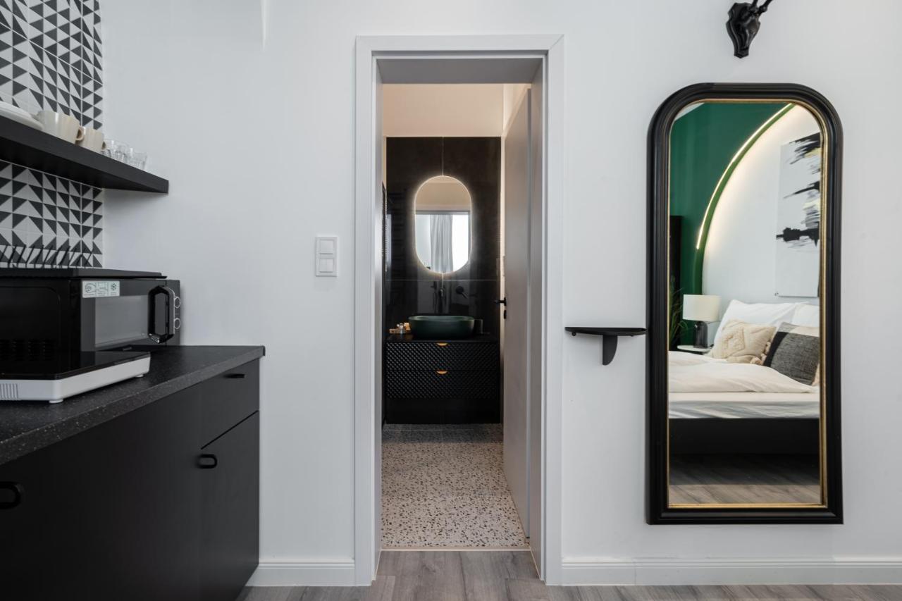 R6 - Boutique Apartments, Location By Bqa